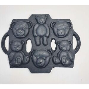 Vintage Cast Iron Teddy Bear 6-Cavity Muffin Cookie Mold 9.5x7 1980s